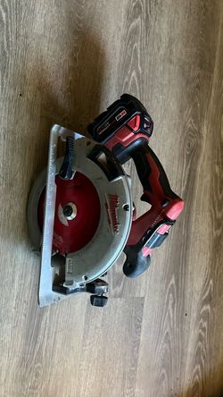 Milwaukee saw