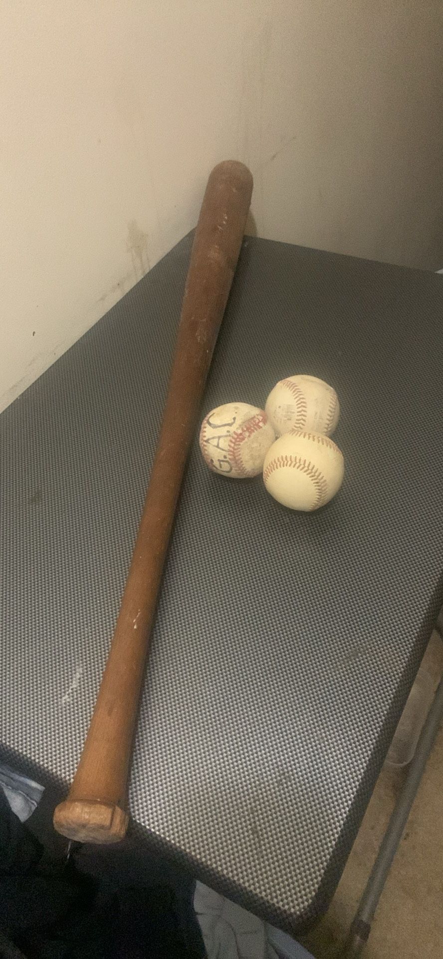 Wooden Baseball Bat & Baseballs