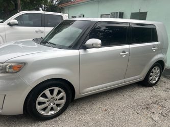 Scion xb 2008
