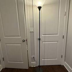 Floor lamp