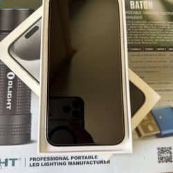 I phone 15 Pro Max 256GB unlocked