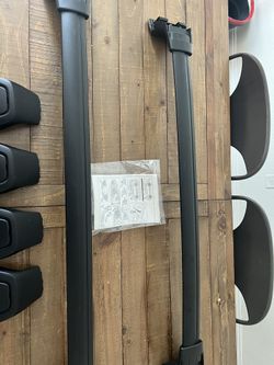 Hyundai Santa Fe Cross Bars S2F21 AC500 for Sale in Ontario CA