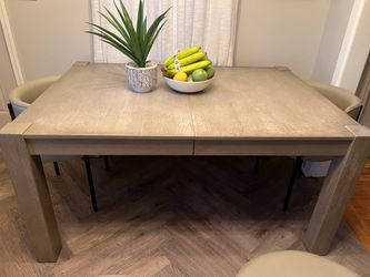 Dining Table-Includes Extender