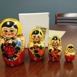 New In Box Vintage Russian Nesting Dolls 5-Piece Set - 3" to 1" - Vibrant Colors

