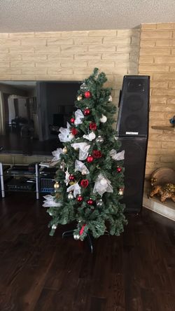 New Christmas tree w decorations and lights