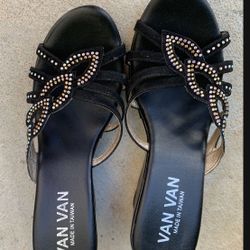 Black Wedges Sandals Size 7