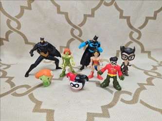 DC & Imaginext Lot of 8 Toys Characters Batman, Poison Ivy, Robin, Wonder Women