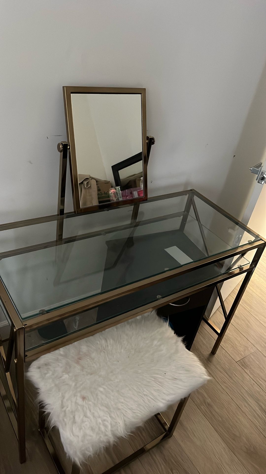 Makeup Vanity
