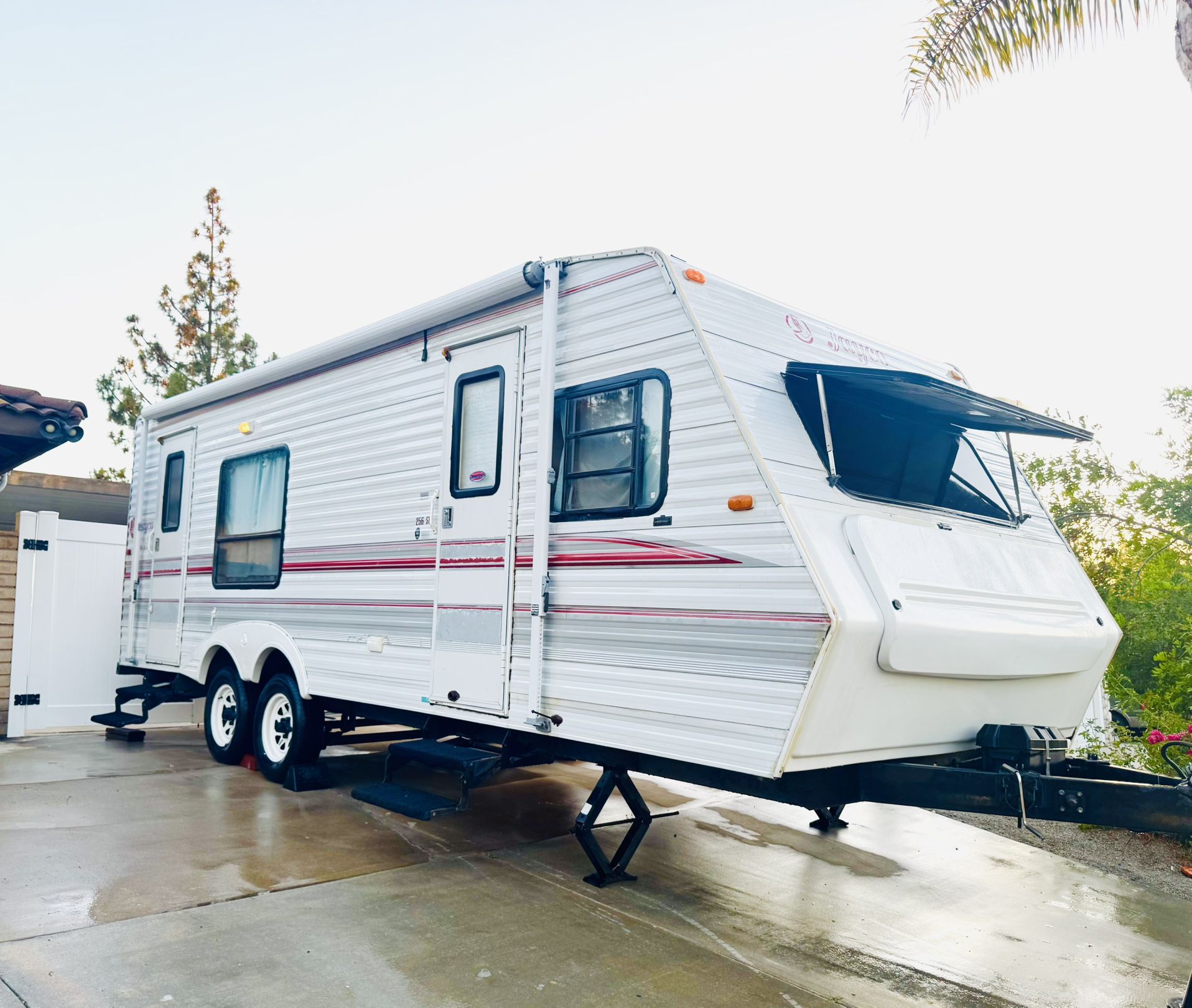 1998 Jayco Eagle  SL Travel Trailer 26Ft… Sleep’s 6 Comfortably Fully-Self-Contained… this RV is in immaculate Cond !! Non Pets/Non Smoking… w/ Double