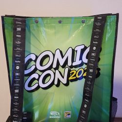 Comic-Con 2025 Tote Bag (Alien Earth)