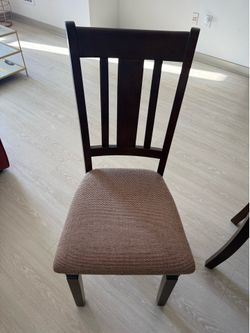 Table  with 6 chairs