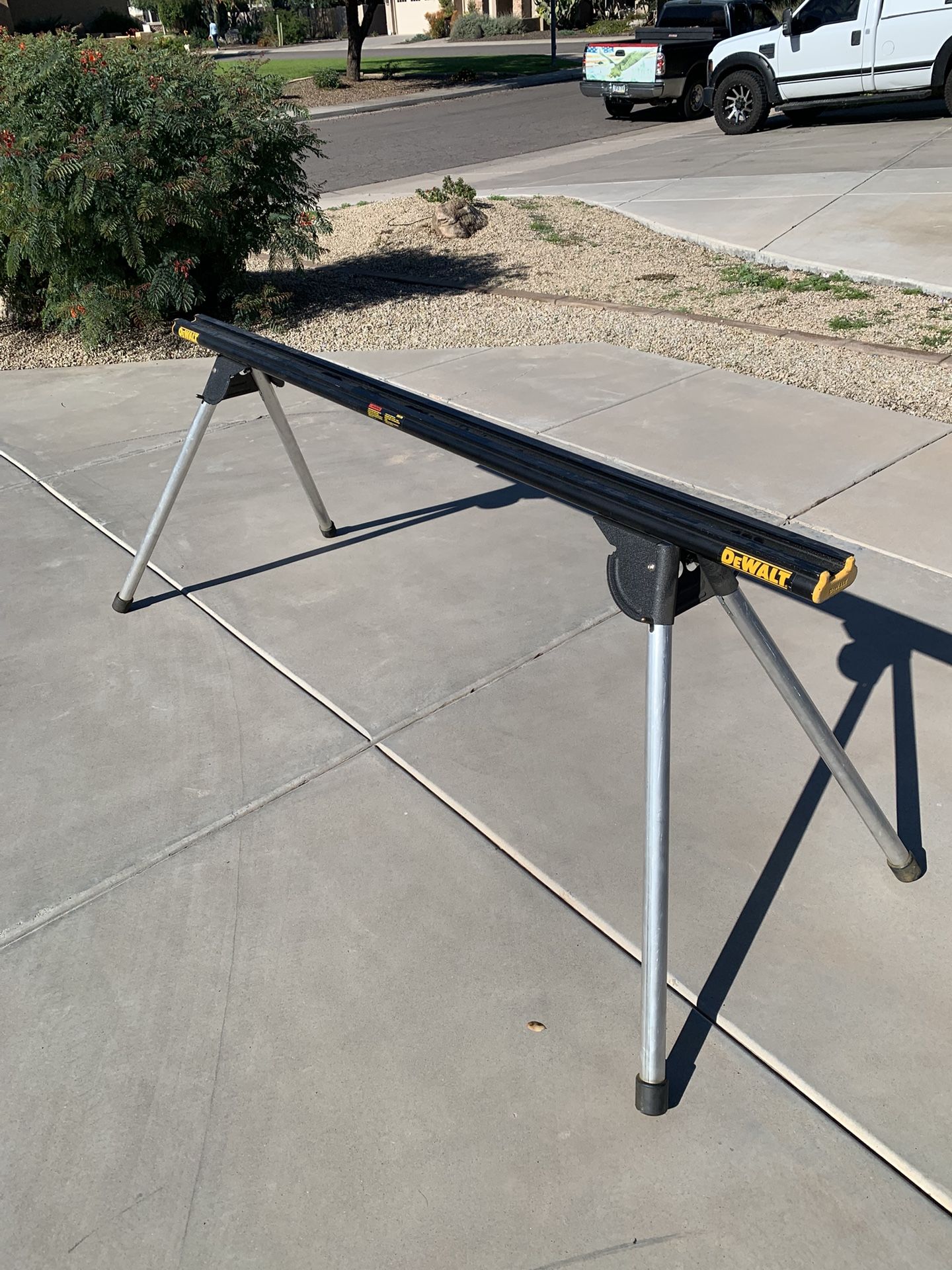 Dewalt DW730 Heavy Duty Mitre Saw Workstation/Table