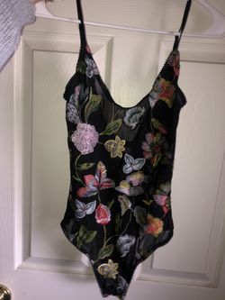 Lace flowery black bodysuit