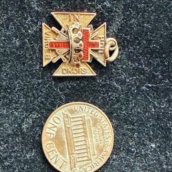 Gold 10 K Masonic Pendant