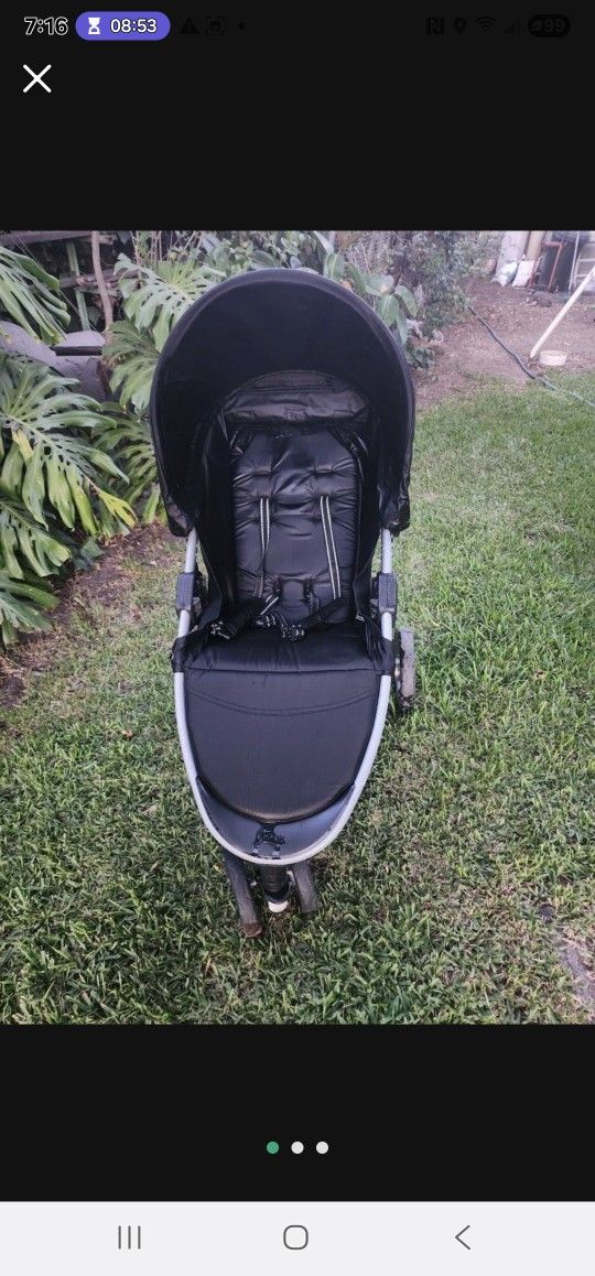 Britax Stroller. See 2 Pics