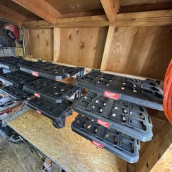 Milwaukee PACKOUT 22.3 in. Black Resin Racking Kit with Metal Reinforced Frame and Integrated Handle