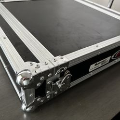 Odyssey Case 2 Space Unit Rack Amplifier