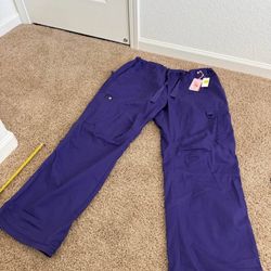 Women’s scrub bottoms ( pants )