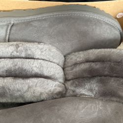 UGG size 10