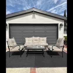 Rattan Wicket 5 Person Patio Furniture/ Outdoor/ Backyard/ Patio/ Furniture/ Brand New 