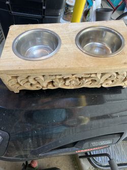 Decorative Water And Food Bowl For Dog