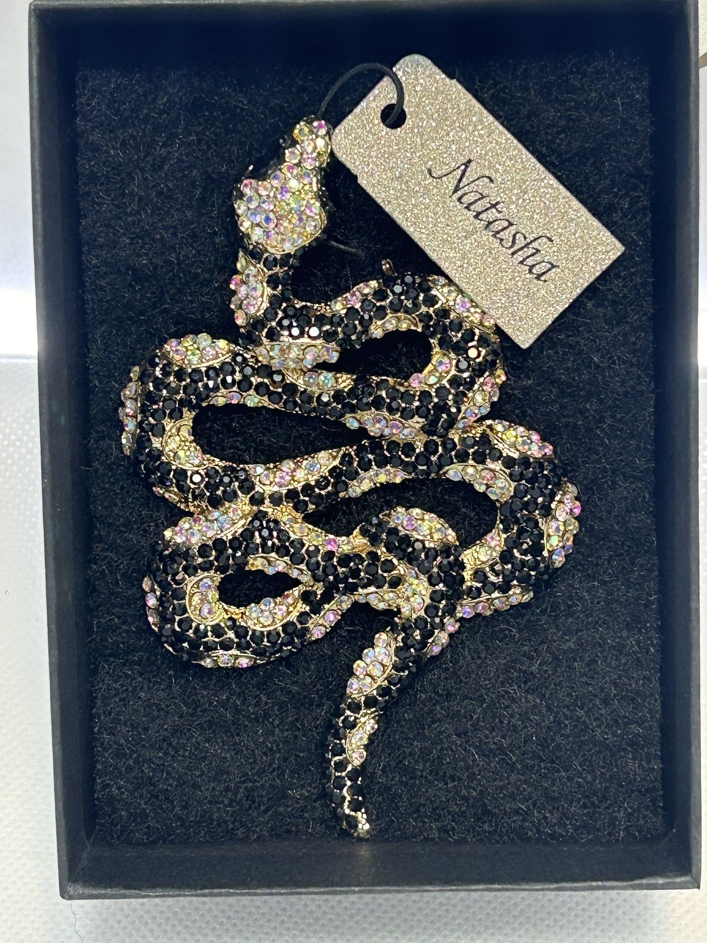 Beautiful stylish snake brooch .$30.