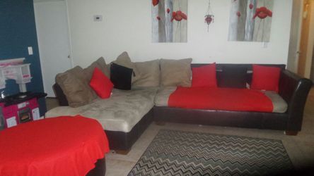 Ashlys sectional L shape leather and microfiber cushions