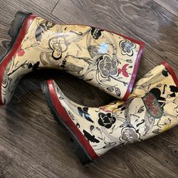 The Sak Shoes - Women’s Rain boots Size 7