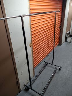 Single-Rail Collapsible Rolling Clothing Rack