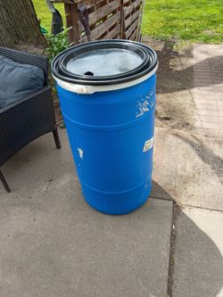 55 Gallon Blue Storage Drum/ Rain Barrel 