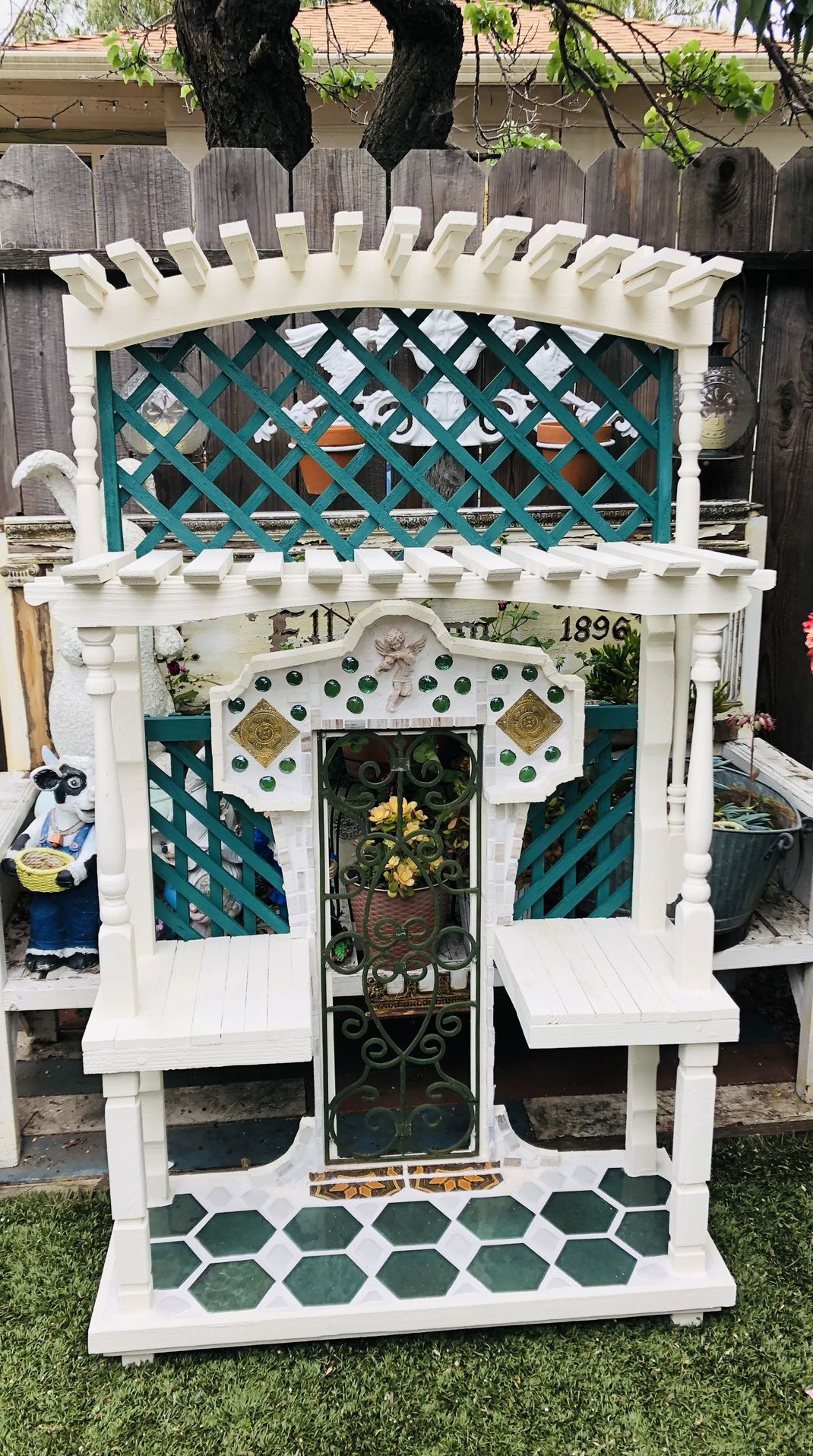 PLANT STAND