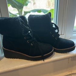 Womens Size 7