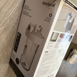 Washer dryer outlet box