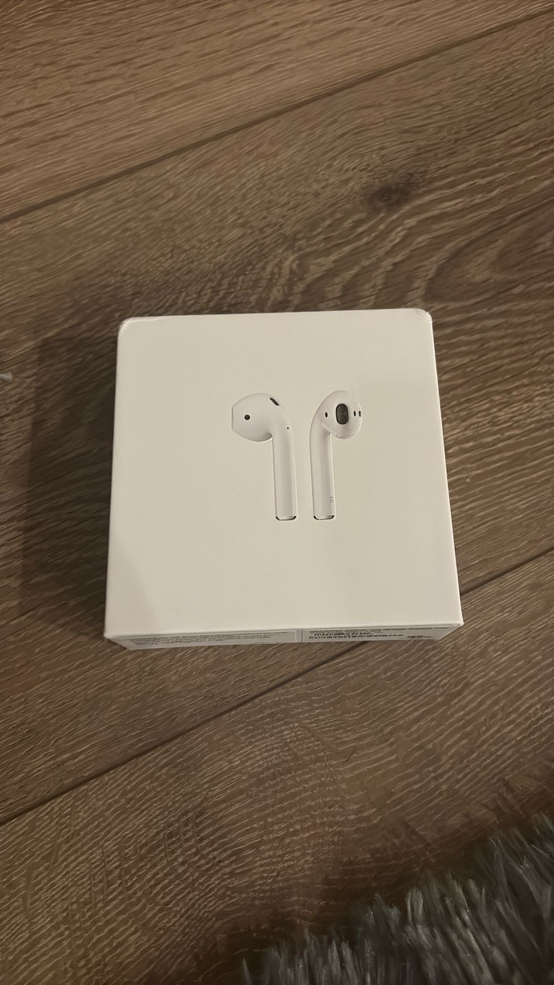 Apple AirPods (1st Generation)