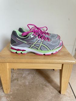 Women’s Asics shoes