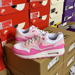 Nike Air Max 1 White Pink Foam - Size 6 Youth / 7.5 Women