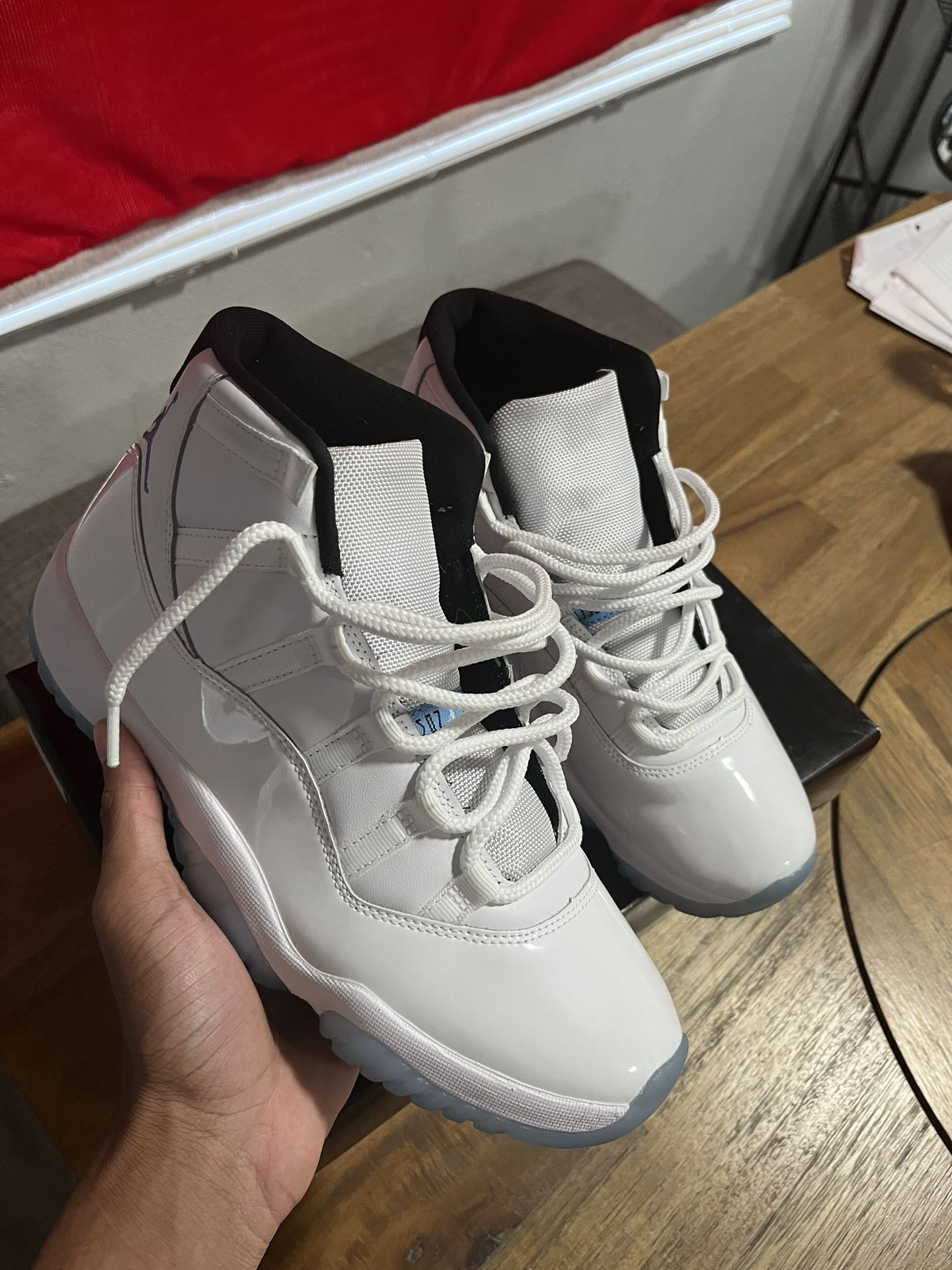 Jordan 11 Legend Blue