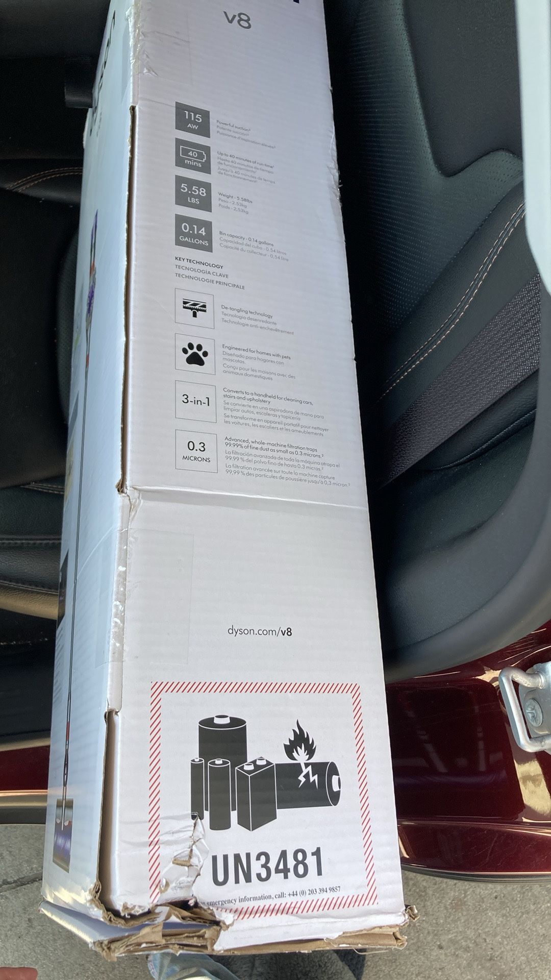 Dyson V8