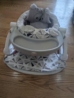 Fisher-Price Premium Sit Me Up Floor Seat with Toy Tray Owl are