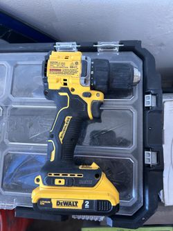 Dewalt Drill W/ Chuck