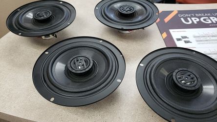 Harley's Davidson factory faring speakers