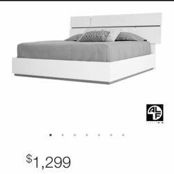 Queen bed room set