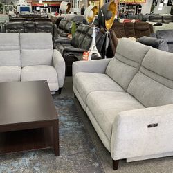 Gray Reclining Sofa And Love  Limited Time Only $1,899!/Sofá reclinable gris y amor ¡Por tiempo limitado a solo $1,899!