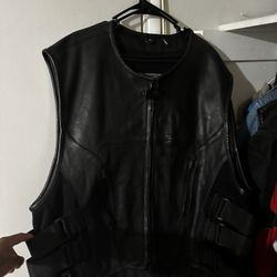 First MFG Vest XL 