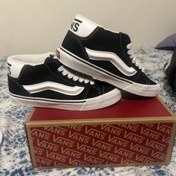 New 7 Men Vans