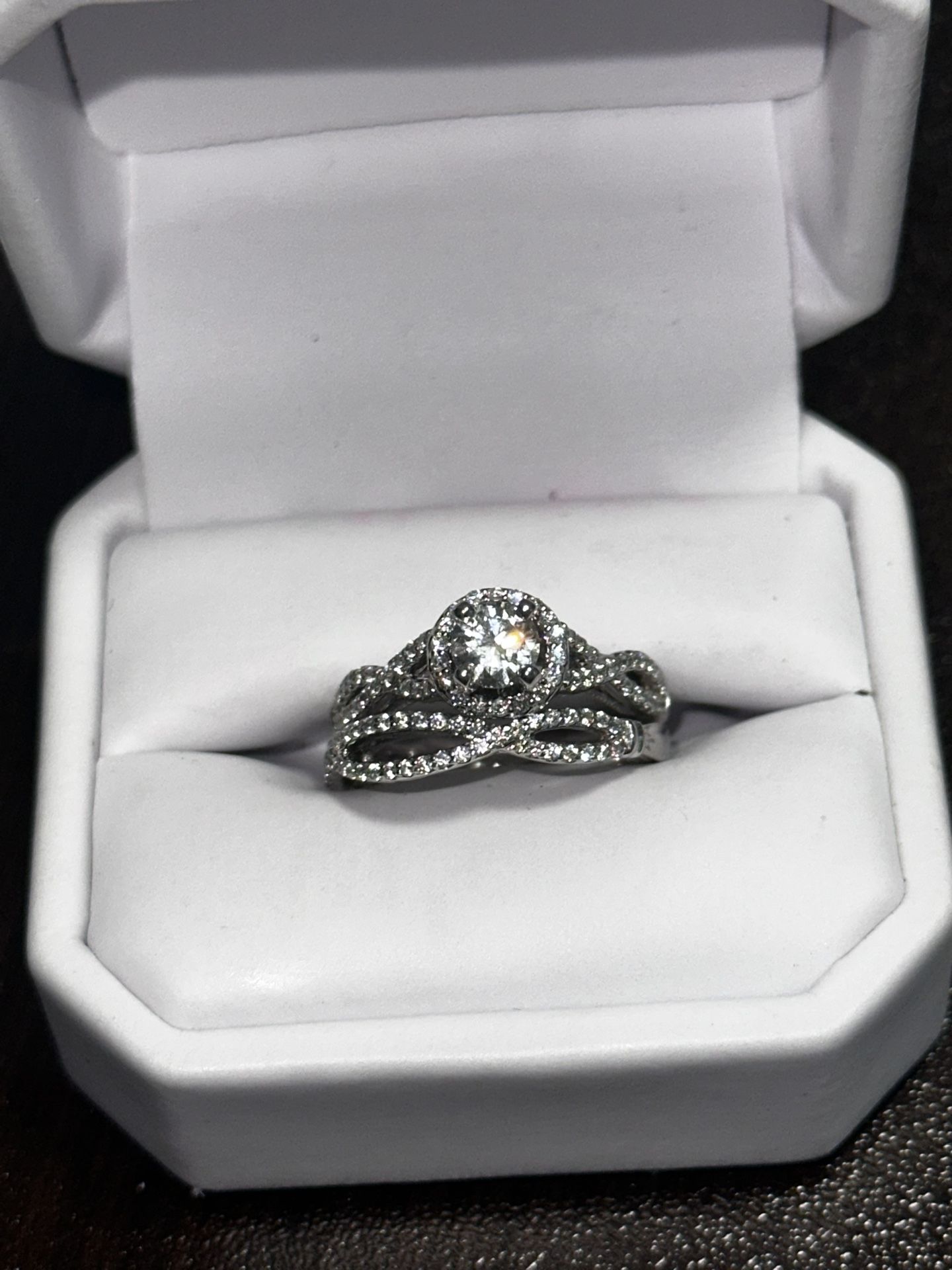 Diamond Engagement Ring Set