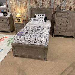 Brushed Gray 4-pc Set Twin.  Good Quality Furniture. 