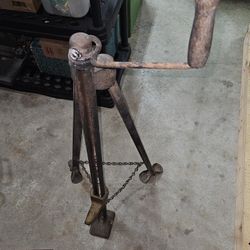 Vintage Tri Pod Car Bumper Jack