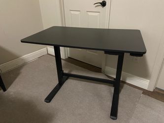 Sit-Stand adjustable desk.