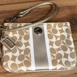 Coach Wristlet  Khaki/gold  Women's  Excellent Condition 
